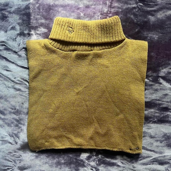 Vintage Christian Dior Turtleneck - Picture 2 of 5